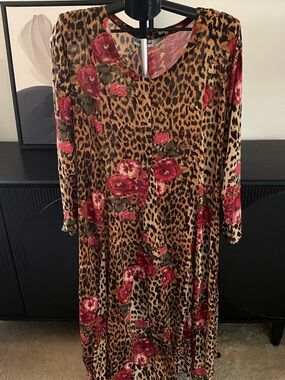Vintage 90’s Pretty Pink Brand Cheetah and Floral Print Crinkle Maxi Dress